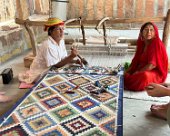 IMG_3098 Roopraj Prajapat demonstrates weaving rugs (traditional durries)