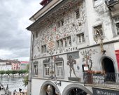 IMG_6297 Painted buildings in Lucerne