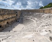 DSC03127 Aspendos theatre